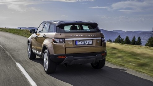 Range Rover heeft diverse updates doorgevoerd voor de Evoque modeljaar 2014. Zo debuteert de 9-traps automaat en komt de zogeheten Active Driveline beschikbaar.