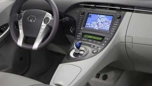 We hebben er even op moeten wachten, maar zuinigheids- en bijtellingsgoeroe Toyota Prius is helemaal uit de doeken. Hij kreeg geen groeistuipen maar werd wel krachtiger en zuiniger.