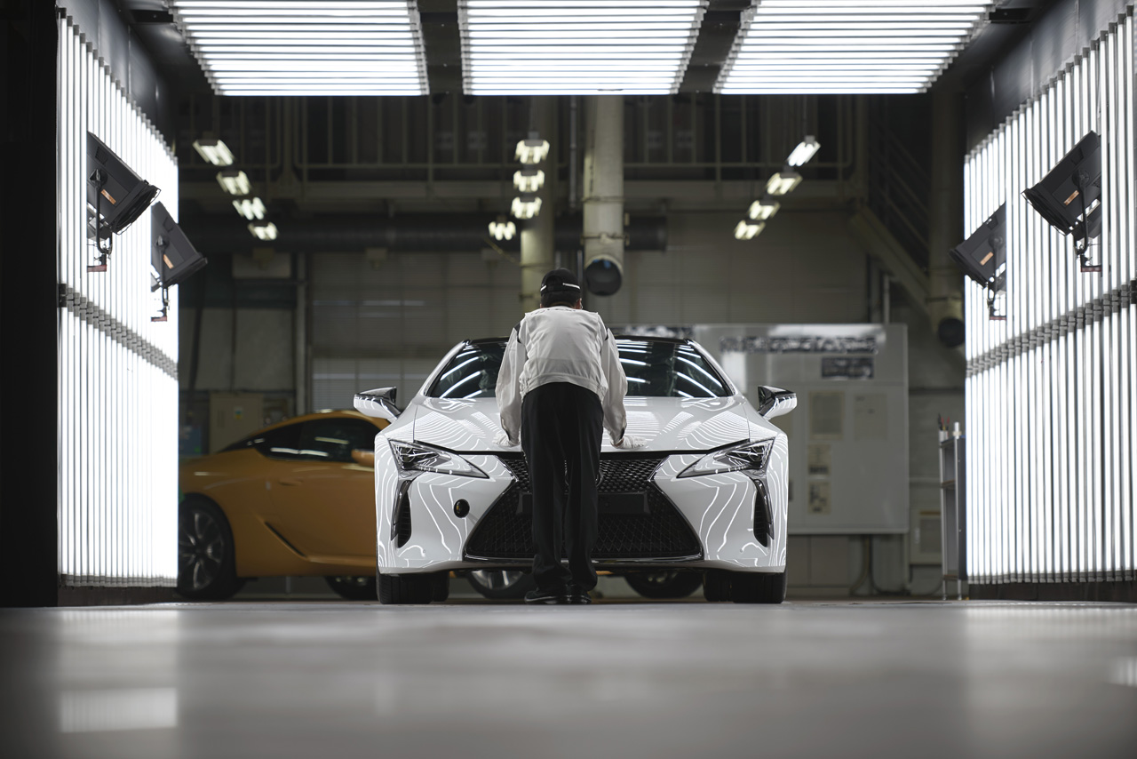 De productie van de Europese versie van de nieuwe Lexus LC is in Japan van start gegaan.