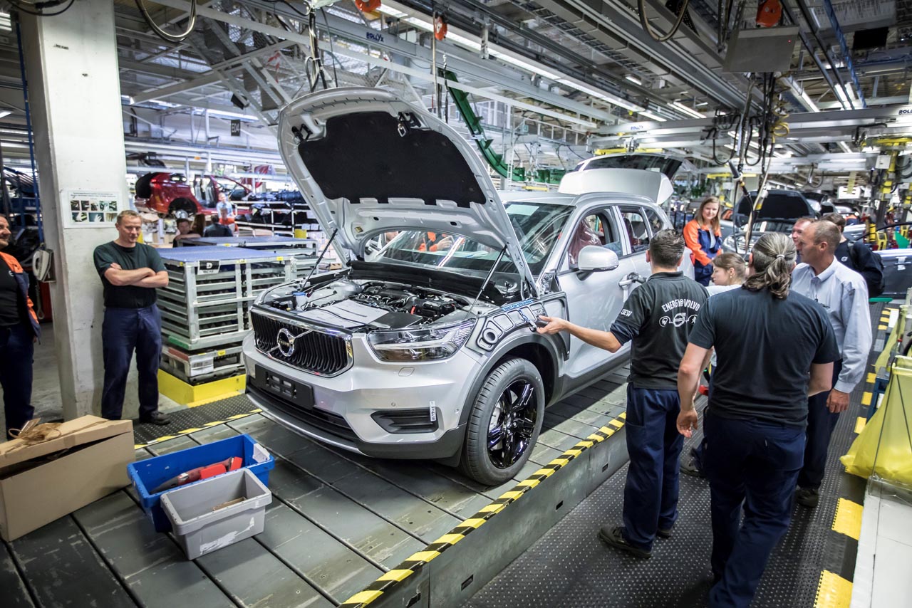 De productie van de nieuwe Volvo XC40 is vandaag van start gegaan.