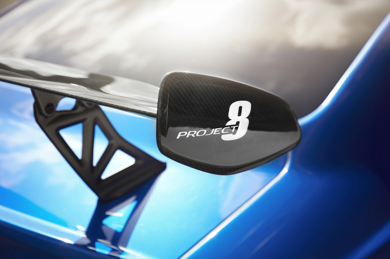 Jaguar maakt met de hand 300 exemplaren van de Project 8 op basis van de vierdeurs XE.