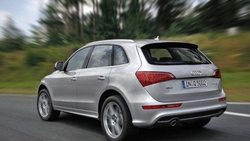 Wanneer de nieuwe Audi Q5 in december bij de dealers staat, kunnen we uiteraard weer een interessante Pro Line uitvoering verwachten. Veel leuker nog is de komst van S-line, die deze dynamische SUV su