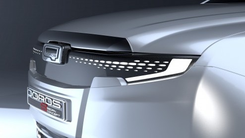Student ontwerpt Qoros 9 Sedan Concept, een 1 op 4.5 kleimodel.