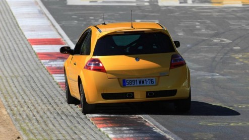 Renault geeft de Mgane dit jaar een waardig afscheid. De opvolger staat al te trappelen, maar het huidige model wordt met gezwinde pas uitgerangeerd. Wel in positieve zin, want de Fransen hebben die