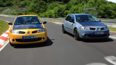 Renault geeft de Mgane dit jaar een waardig afscheid. De opvolger staat al te trappelen, maar het huidige model wordt met gezwinde pas uitgerangeerd. Wel in positieve zin, want de Fransen hebben die