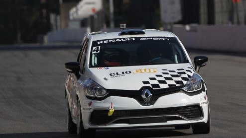 Of we een dagje op het Circuit van Zolder de nieuwe Renault Clio Cup-auto willen komen proberen? Vanaf volgend jaar gaat namelijk de Clio Cup Benelux met de nieuwe Clio Cup-auto.