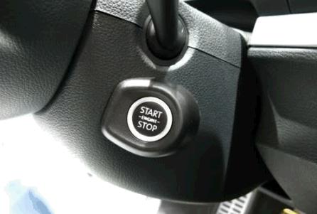 De Radboud Universiteit ontdekt dat een groot aantal auto's een lek in de beveiliging van de startonderbreker heeft. Vele modellen zijn te hacken en dus kwetsbaar voor autodiefstal.