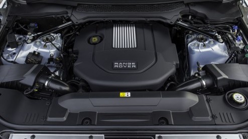Test van Range Rover Hybrid. Een elektrisch bereik van 1,6 km en een elektrische top van 48 km/u. Wat is de meerwaarde eigenlijk van de Range Rover Hybrid buiten de milieuverantwoorde Hybrid-badges?