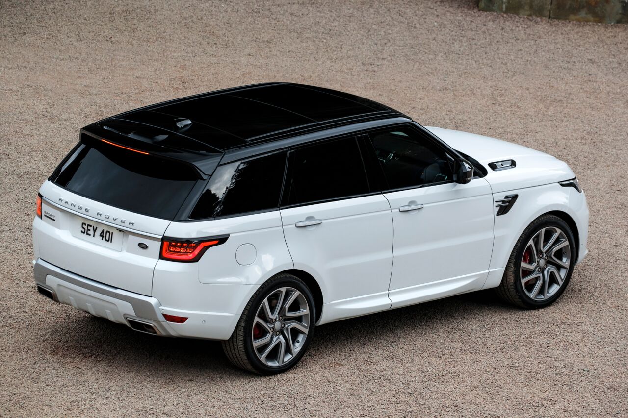 Range Rover vervangt in de Sport de 2 liter diesel voor een V6 3 liter met lager vermogen.