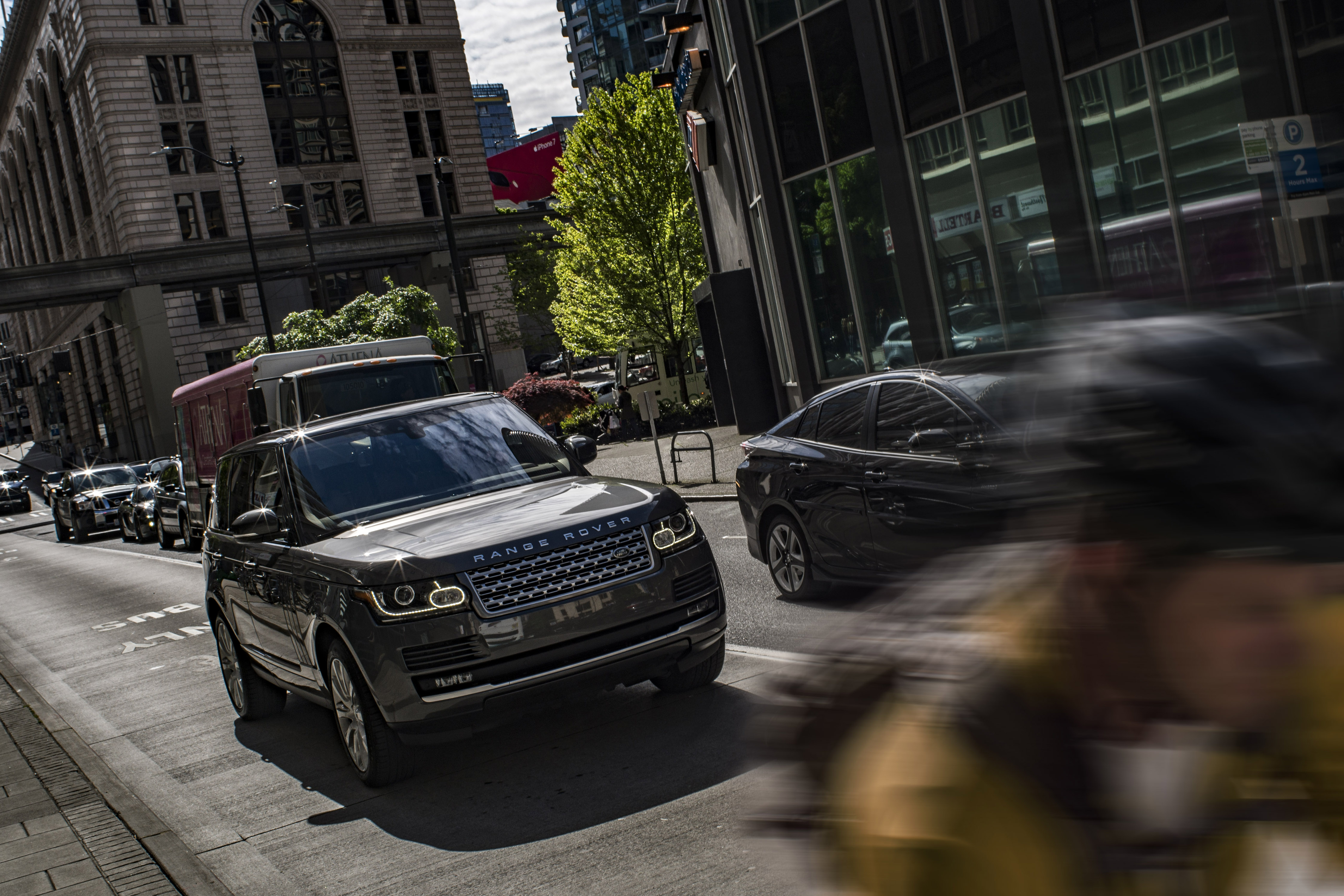 Topfotograaf Michael Christopher Brown trok met een Range Rover door het Amerika en legde de fraaiste landschappen vast.