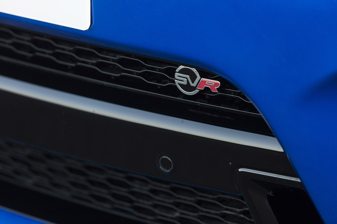 Ho-Pin Tung reed een recordtijd op de Chinese Tianmen road met een Range Rover Sport SVR.