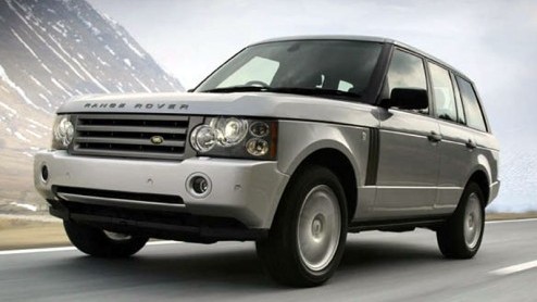 Stel, je koopt een grote SUV, bijvoorbeeld een Range Rover. Om toch een beetje op de centen te letten neem je de zescilinder diesel. Leuk, maar een sprint naar de 100 km/h duurt 13,2 seconden. Dat kan
