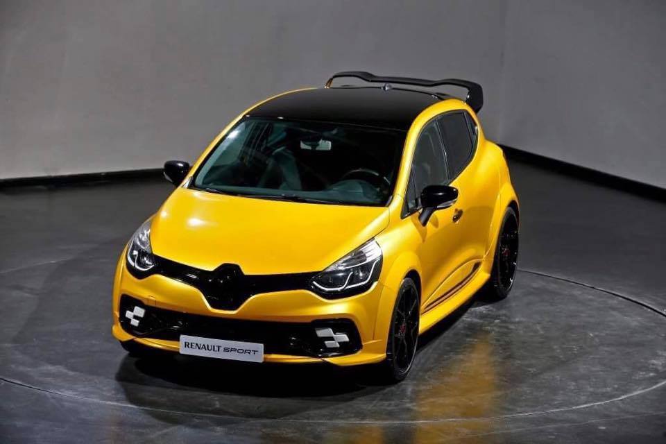 Meer body en meer vermogen voor Renault Clio R.S 16, die onthuld wordt tijdens de Monaco GP 2016.