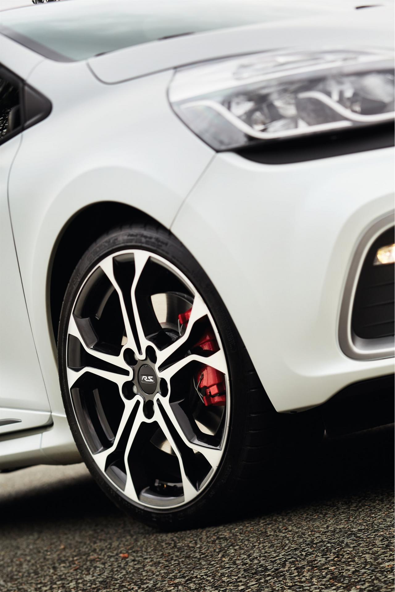 Renault Clio RS 220 Trophy EDC is sneller en krachtiger dan de standaard Clio RS