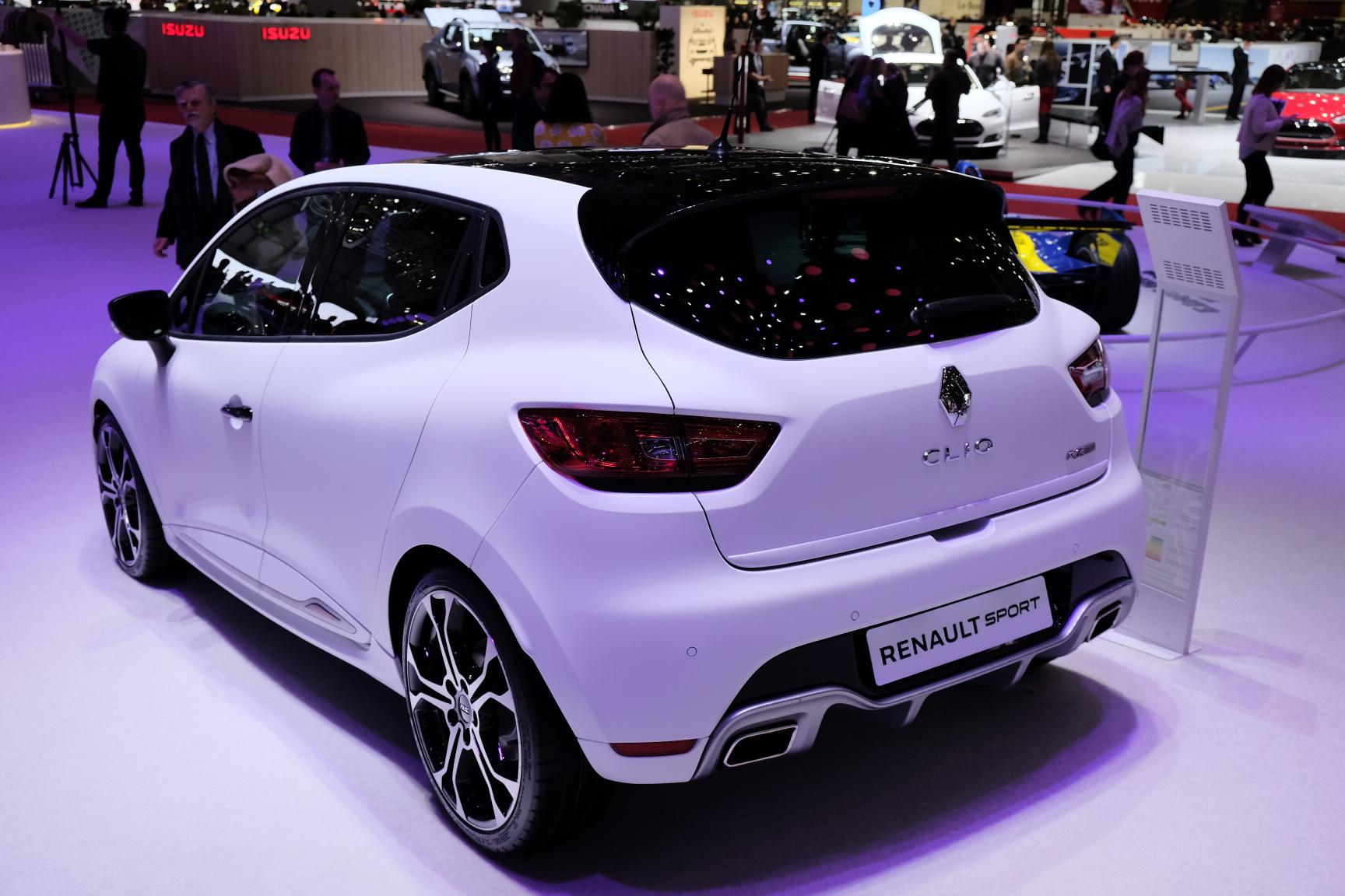 Renault Clio RS 220 Trophy EDC is sneller en krachtiger dan de standaard Clio RS
