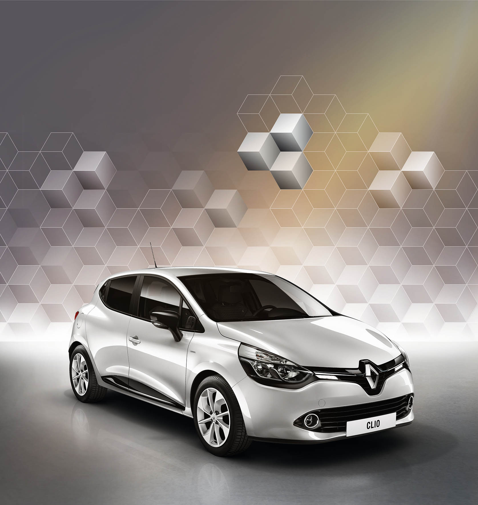 Renault maakt de Clio nog zuiniger met de TCe90 ECO2-motorisering, waarbij de versnellingsbak is aangepast. Extra luxe biedt juist de Clio Limited.