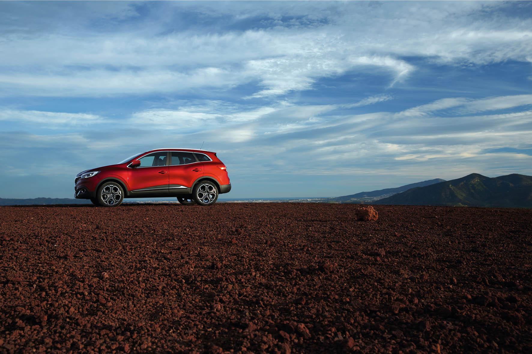 Renault heeft in Frankrijk het doek getrokken van de nieuwe C-segment crossover van het merk, de Kadjar.