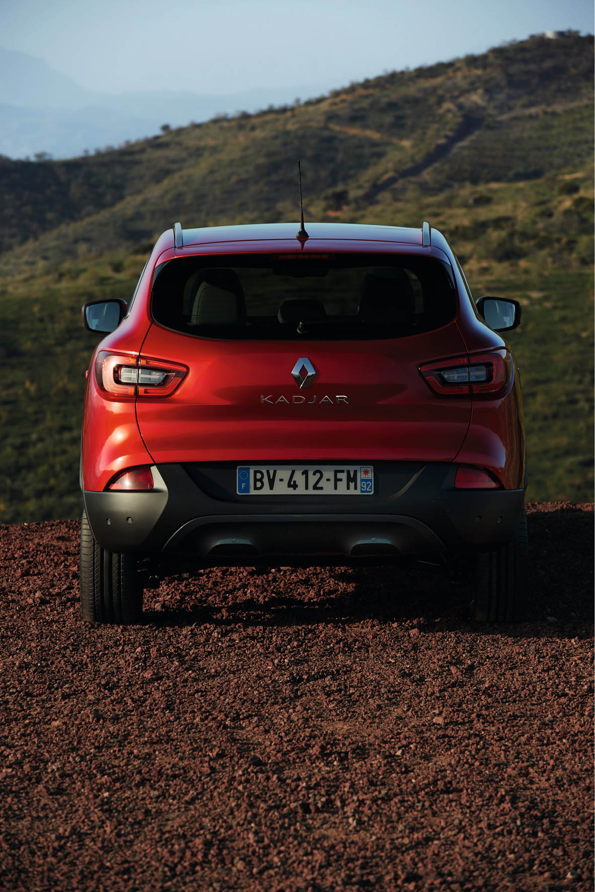 Renault heeft in Frankrijk het doek getrokken van de nieuwe C-segment crossover van het merk, de Kadjar.