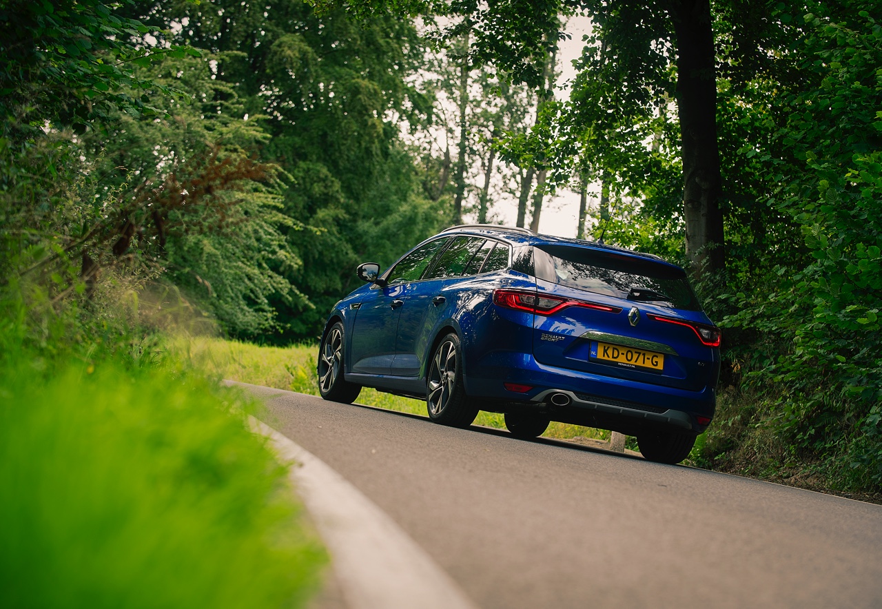 Autotest nieuwe Renault Mgane Estate. De redactie rijdt met de populaire stationwagon voorzien van de dCi 110, dCi 130 en de Mgane GT 205.