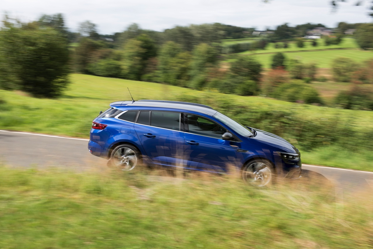 Autotest nieuwe Renault Mgane Estate. De redactie rijdt met de populaire stationwagon voorzien van de dCi 110, dCi 130 en de Mgane GT 205.