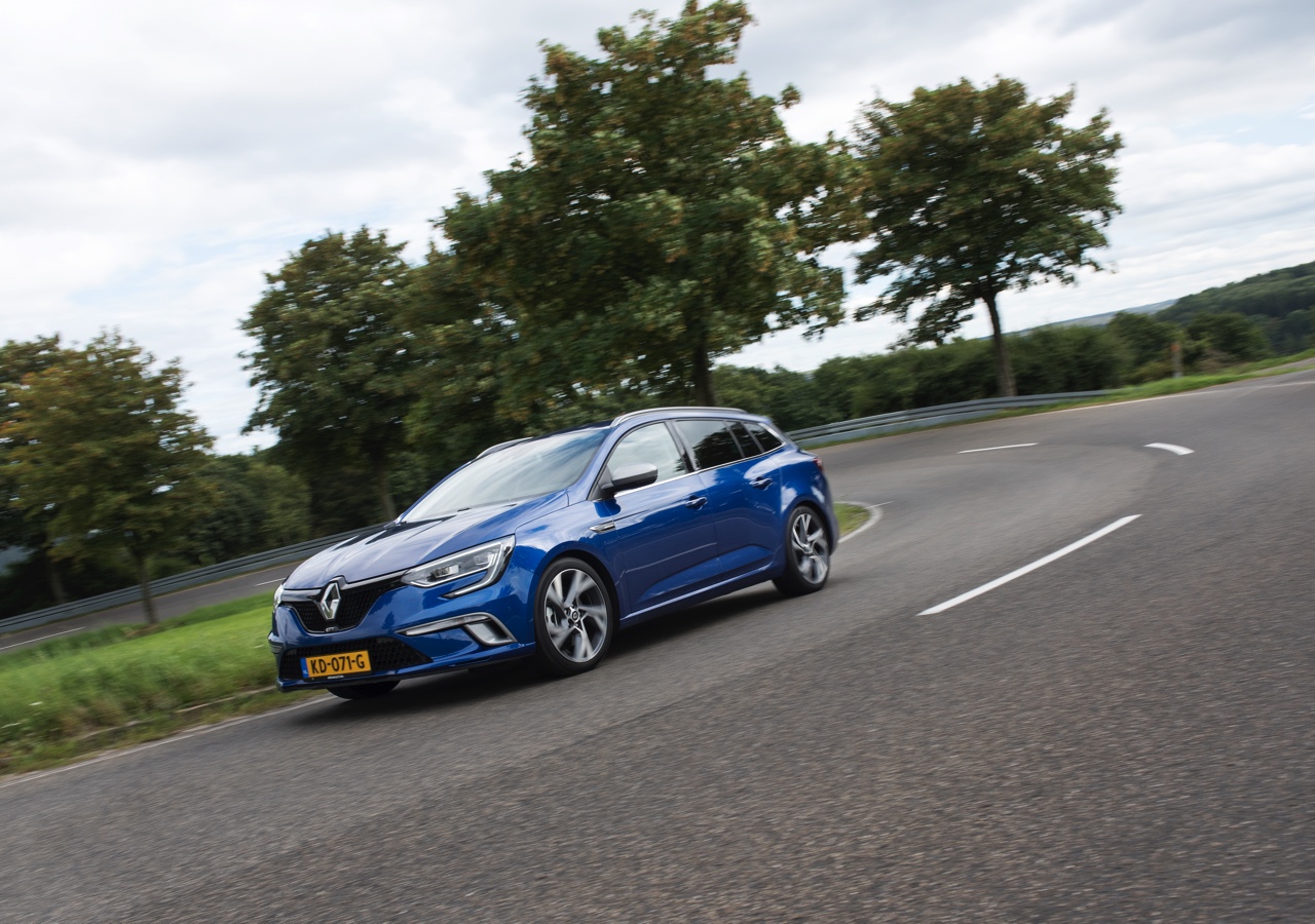 Autotest nieuwe Renault Mgane Estate. De redactie rijdt met de populaire stationwagon voorzien van de dCi 110, dCi 130 en de Mgane GT 205.