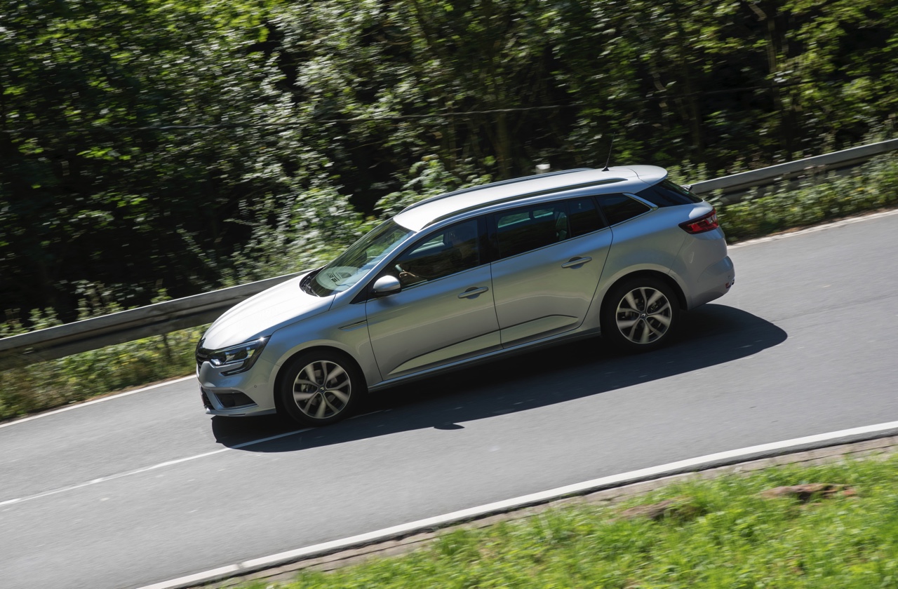 Autotest nieuwe Renault Mgane Estate. De redactie rijdt met de populaire stationwagon voorzien van de dCi 110, dCi 130 en de Mgane GT 205.