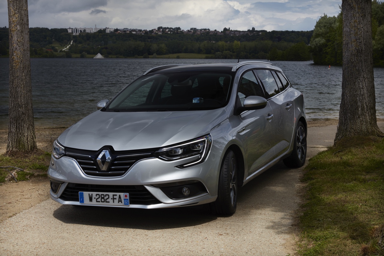 Autotest nieuwe Renault Mgane Estate. De redactie rijdt met de populaire stationwagon voorzien van de dCi 110, dCi 130 en de Mgane GT 205.