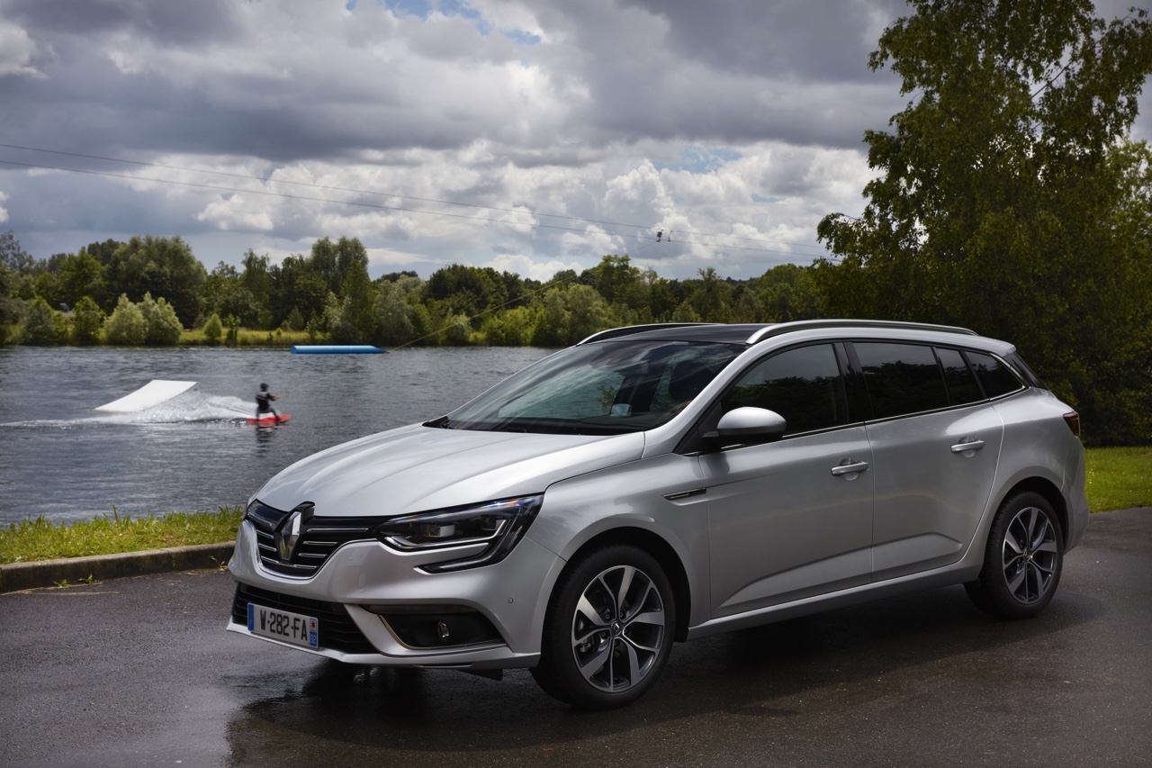 Autotest nieuwe Renault Mgane Estate. De redactie rijdt met de populaire stationwagon voorzien van de dCi 110, dCi 130 en de Mgane GT 205.