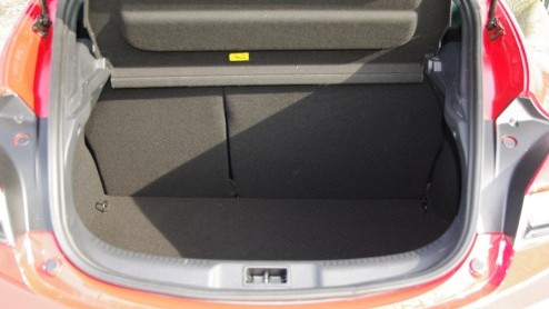 Test Renault Mgane R.S. facelift 2014: Snel, heel snel en toch lief voor de inzittende. Dt is de Renault Mgane R.S.