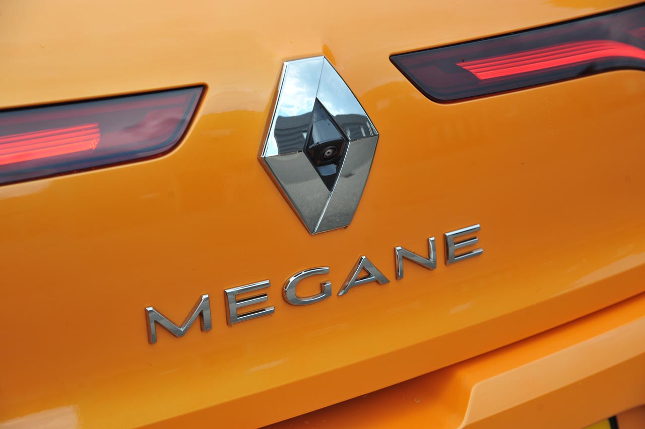 Renault zet met de nieuwste oplage van de Mgane R.S. weer een indrukwekkende auto neer.