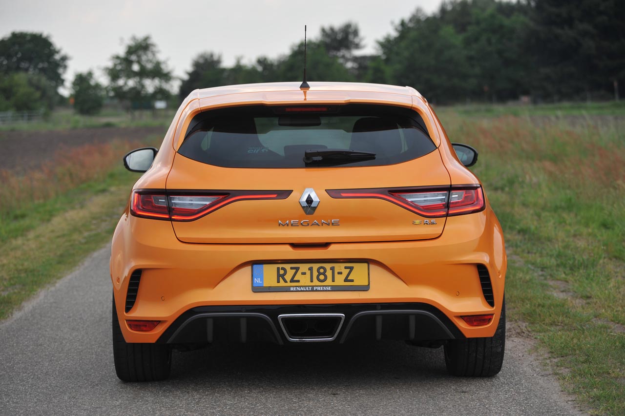 Renault zet met de nieuwste oplage van de Mgane R.S. weer een indrukwekkende auto neer.