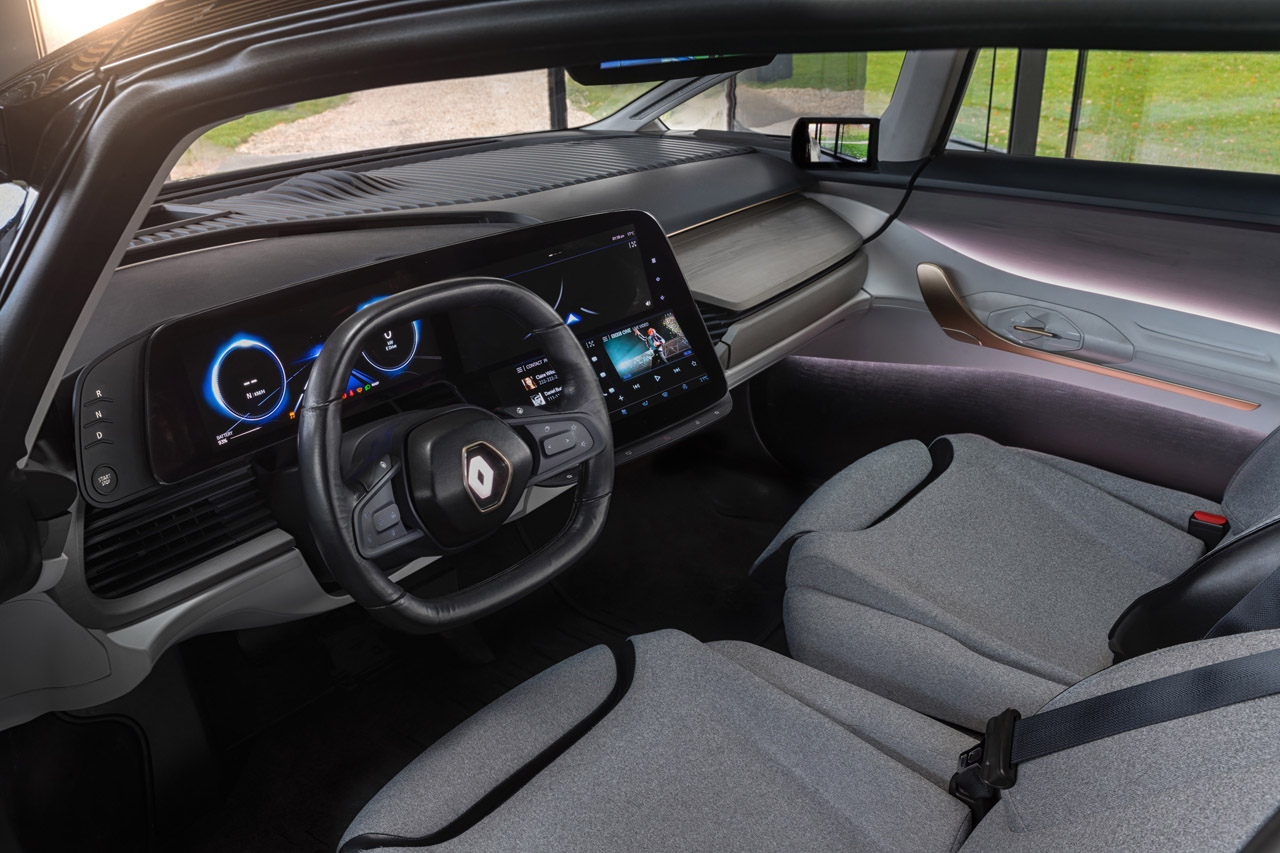 Renault heeft een afgeleide versie van de Symbioz conceptstudie gebouwd die inmiddels autonoom rijdend in de praktijk wordt getest.