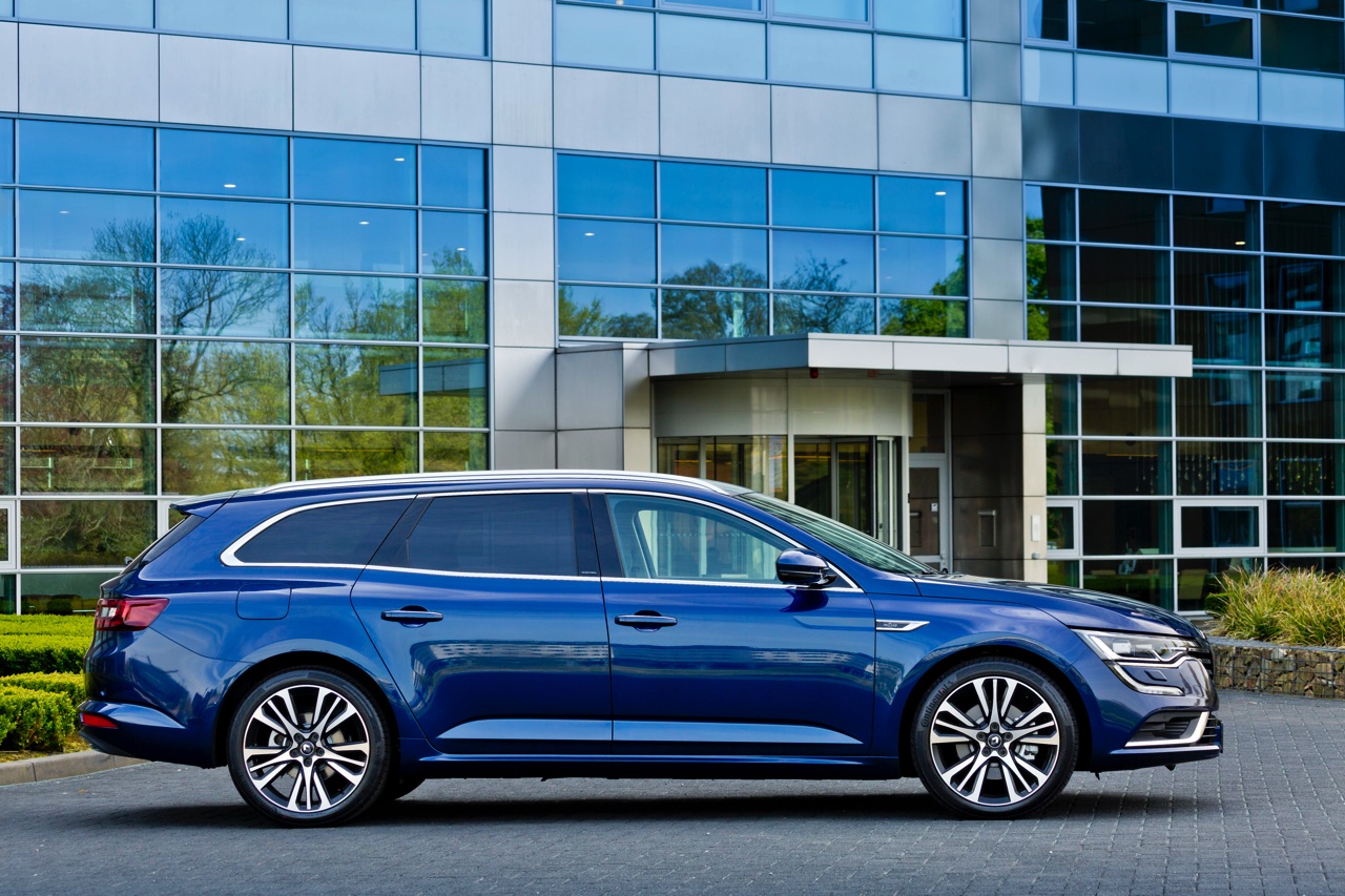 Autotest Renault Talisman Estate. We rijden de nieuwe Franse middenklasser als opvolger van de Laguna in de meest courante uitvoering met dCi 110 dieselmotor.