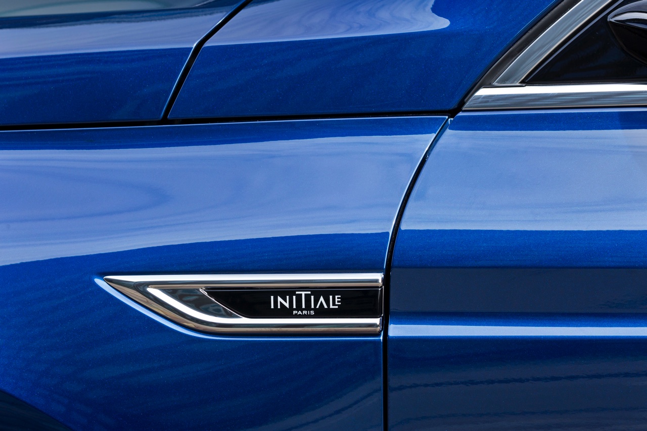 Autotest Renault Talisman Estate. We rijden de nieuwe Franse middenklasser als opvolger van de Laguna in de meest courante uitvoering met dCi 110 dieselmotor.