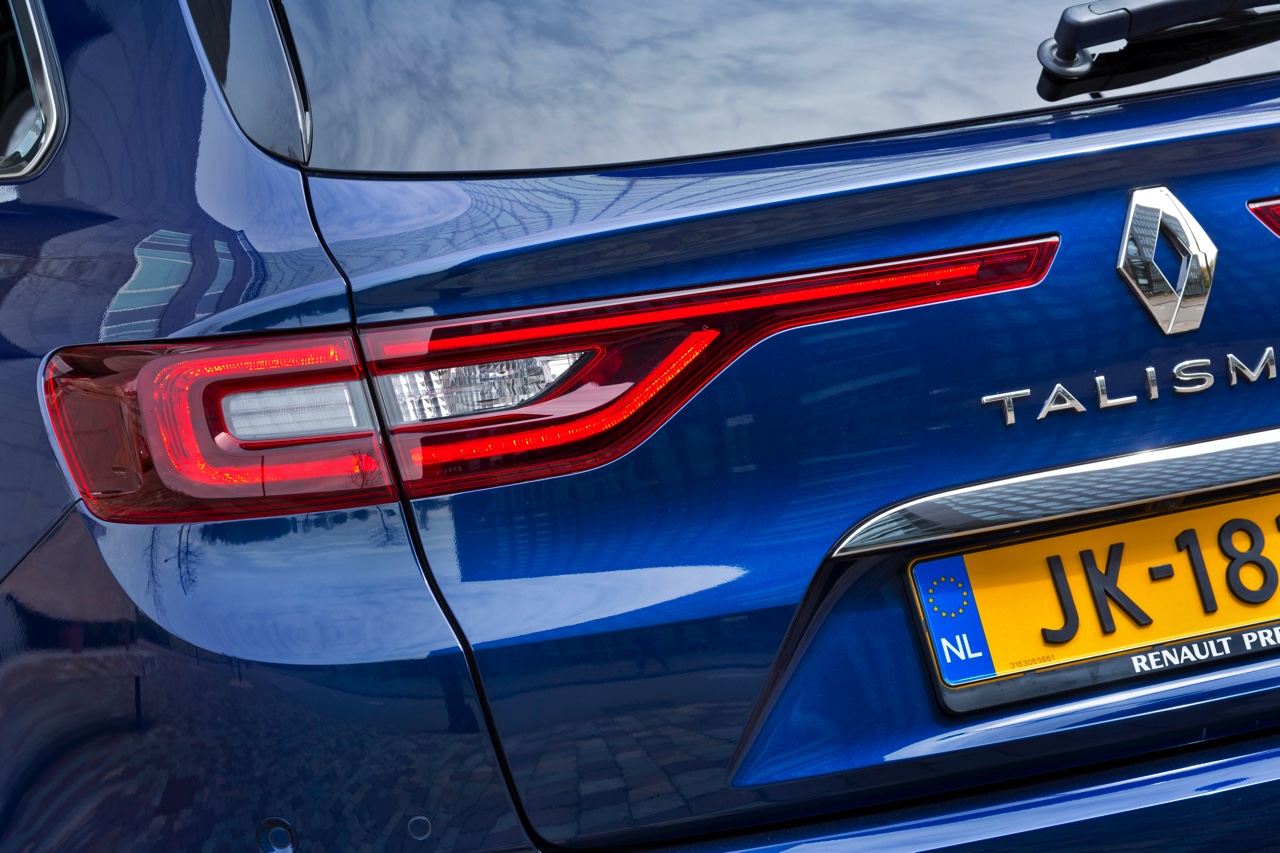 Autotest Renault Talisman Estate. We rijden de nieuwe Franse middenklasser als opvolger van de Laguna in de meest courante uitvoering met dCi 110 dieselmotor.