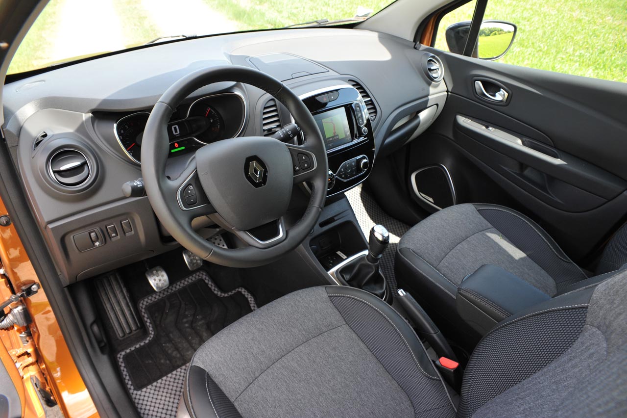 Kennismaking met de vernieuwde Renault Captur die vooral op details is verbeterd.