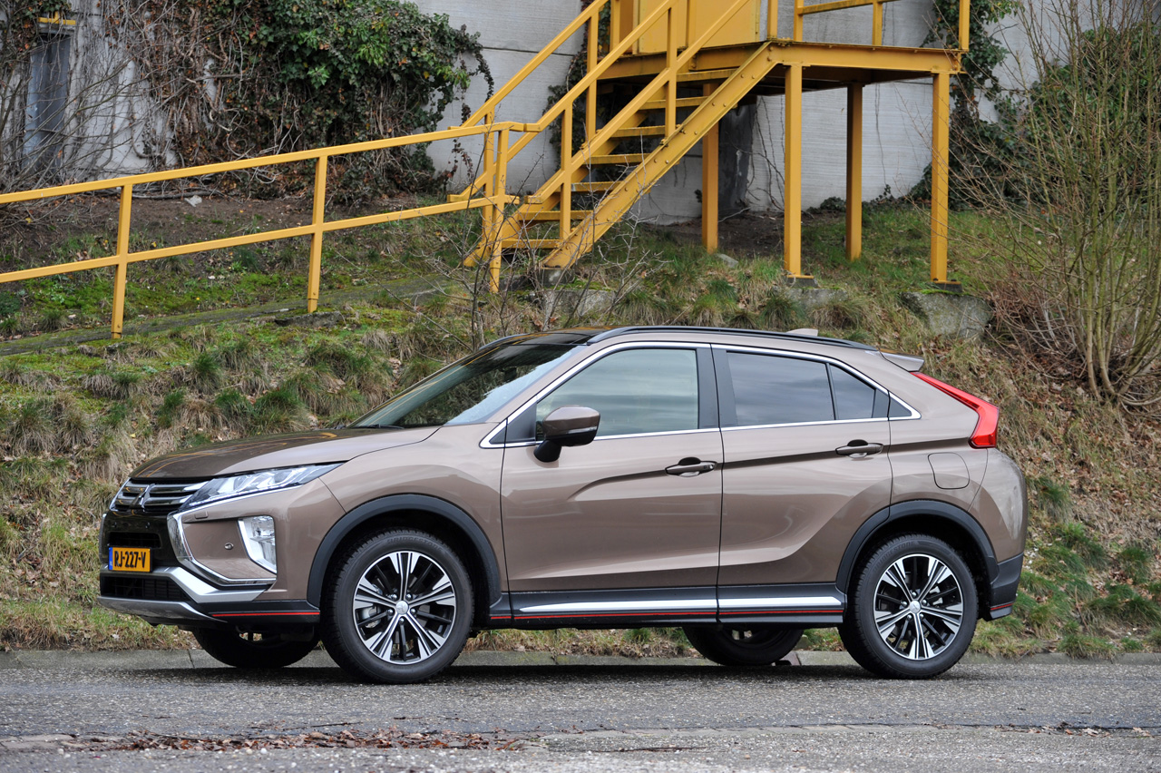 De Renault-Nissan-Mitsubishi alliantie heeft in het eerste half jaar een recordverkoop gerealiseerd van 5,54 miljoen eenheden.
