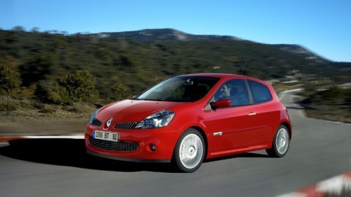 De prijzen van de Clio RS zijn bekend gemaakt door Renault. En het mag gezegd worden, deze is schappelijk. Voor net geen 29.000 euro heb je al de beschikking over 200 trappelende paarden.