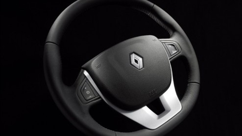 De marketing mensen van Renault maken overuren op dit moment. De nieuwe Laguna komt er aan en dat is een belangrijk model voor de Fransen (en voor leaserijdend Nederland). Nu kun je als marketing afde