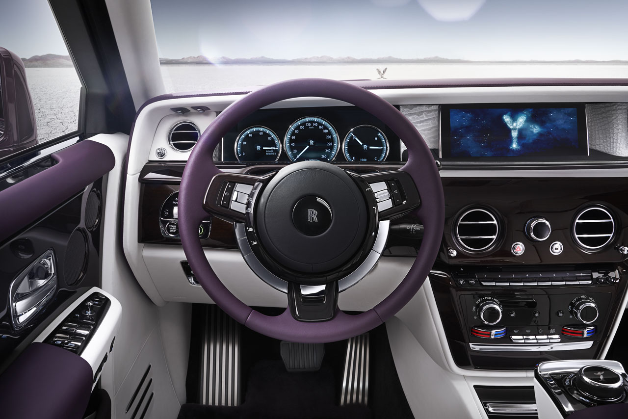 Rolls-Royce lanceert de achtste generatie Phantom op een compleet nieuwe basis met een nieuw ontwikkelde V12 biturbomotor en met de meest vooraanstaande technologie.