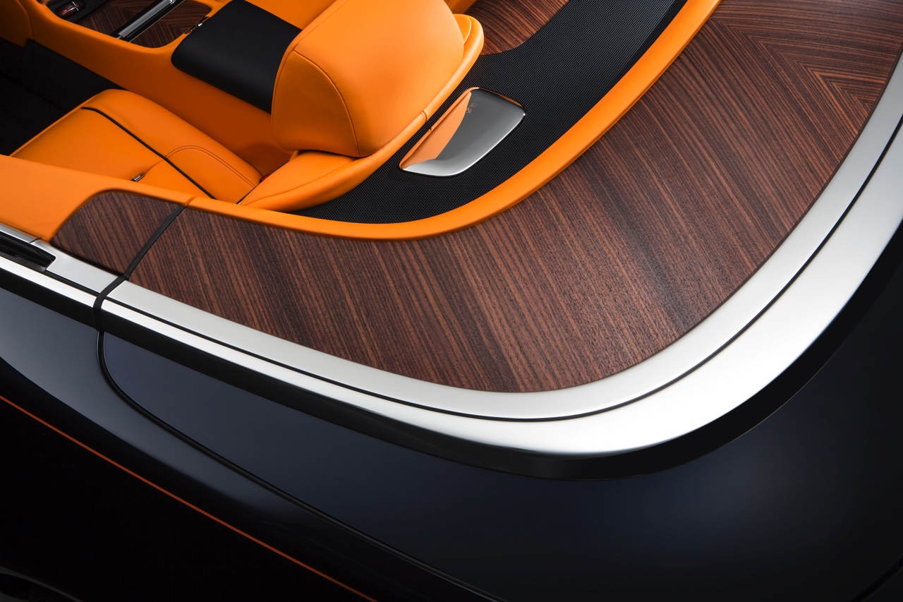Rolls-Royce onthult Dawn, de ultiem luxe en exclusieve cabriolet met 560 pk sterke V12.