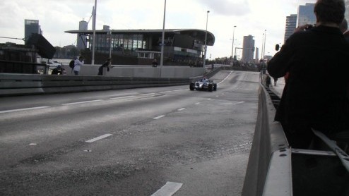 Zondag 20 augustus was de dag dat autoraceminnend Nederland zijn hart op kon halen in Rotterdam bij de Bavaria City Racing. Autovandaag was aanwezig op dit racespektakel en heeft speciaal voor jullie 