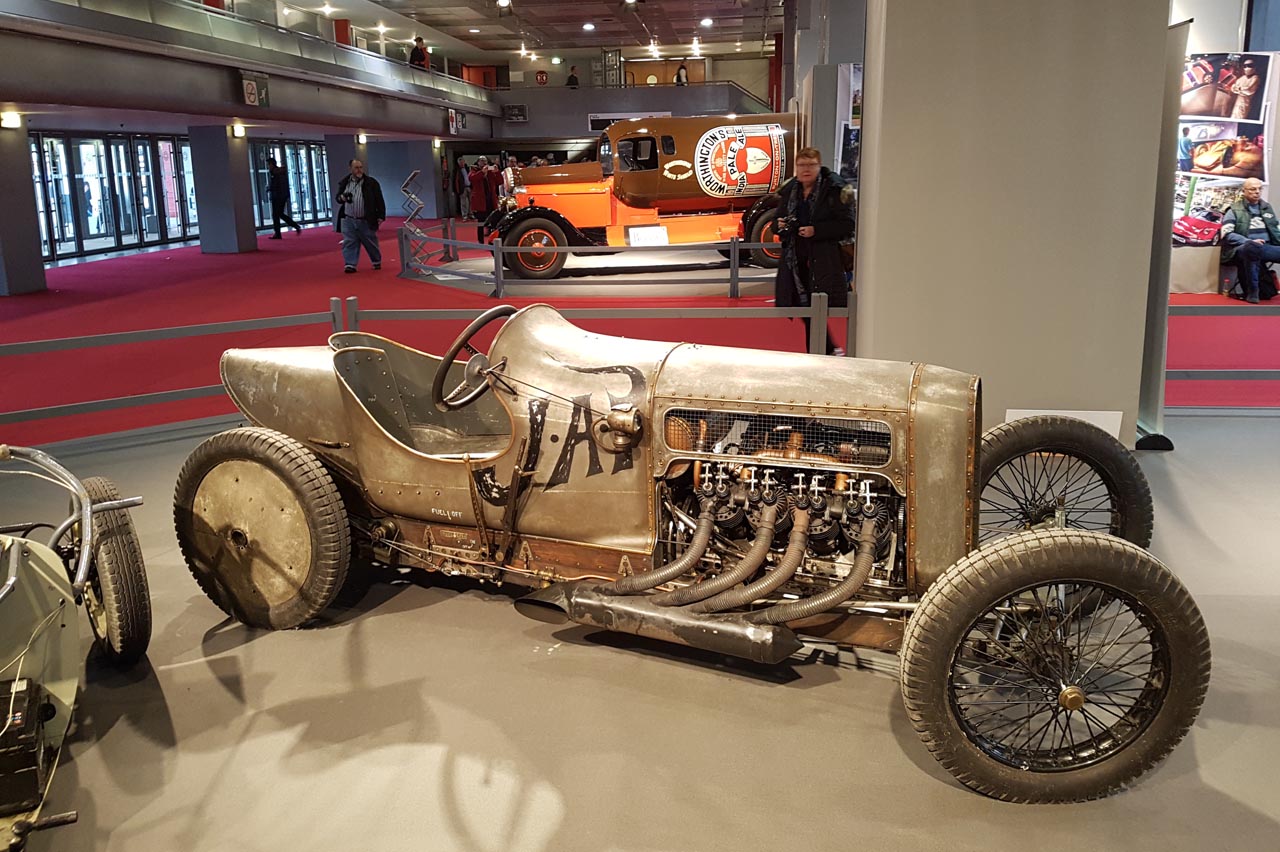 De Rtromobile oldtimerbeurs in Parijs wordt dit jaar gehouden van 7 t/m 11 februari.