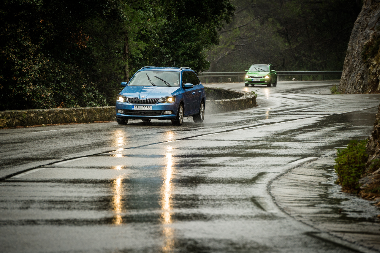 Autotest Skoda Fabia Combi 1.2 TSI 90 pk, het nieuwe ruimtewonder in een leuke verpakking.