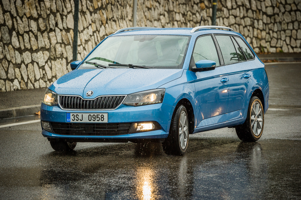 Autotest Skoda Fabia Combi 1.2 TSI 90 pk, het nieuwe ruimtewonder in een leuke verpakking.