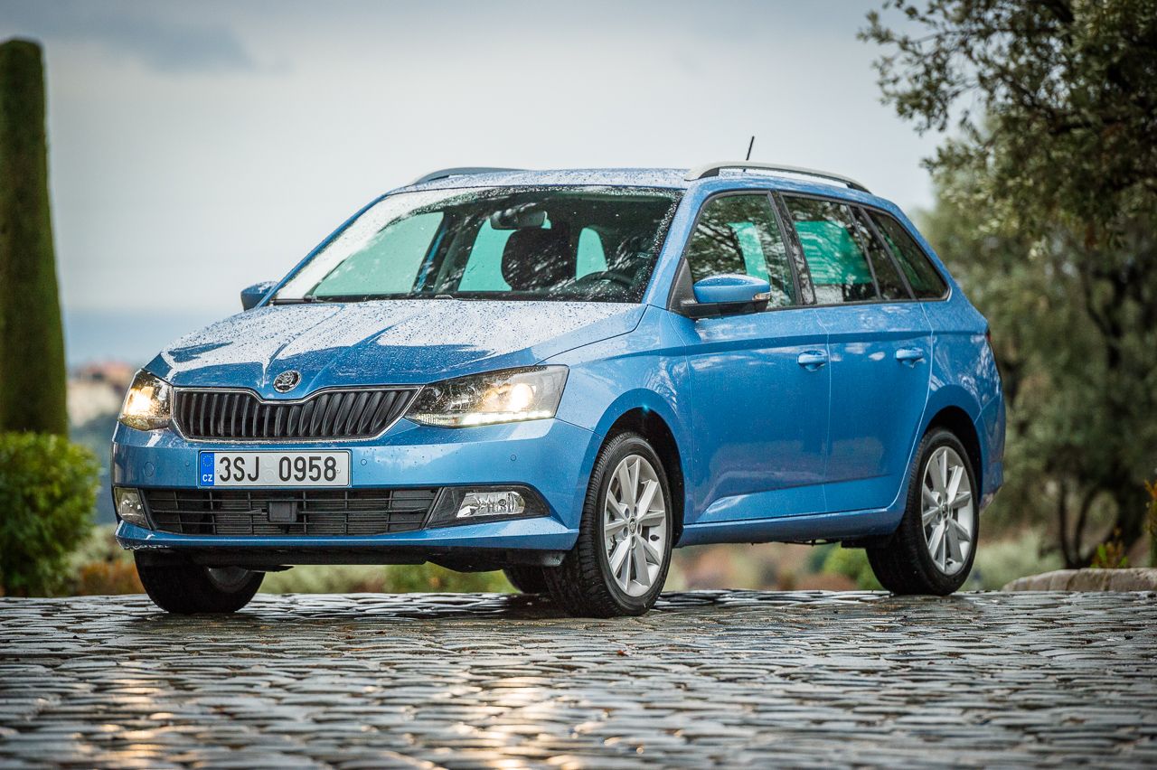 Autotest Skoda Fabia Combi 1.2 TSI 90 pk, het nieuwe ruimtewonder in een leuke verpakking.