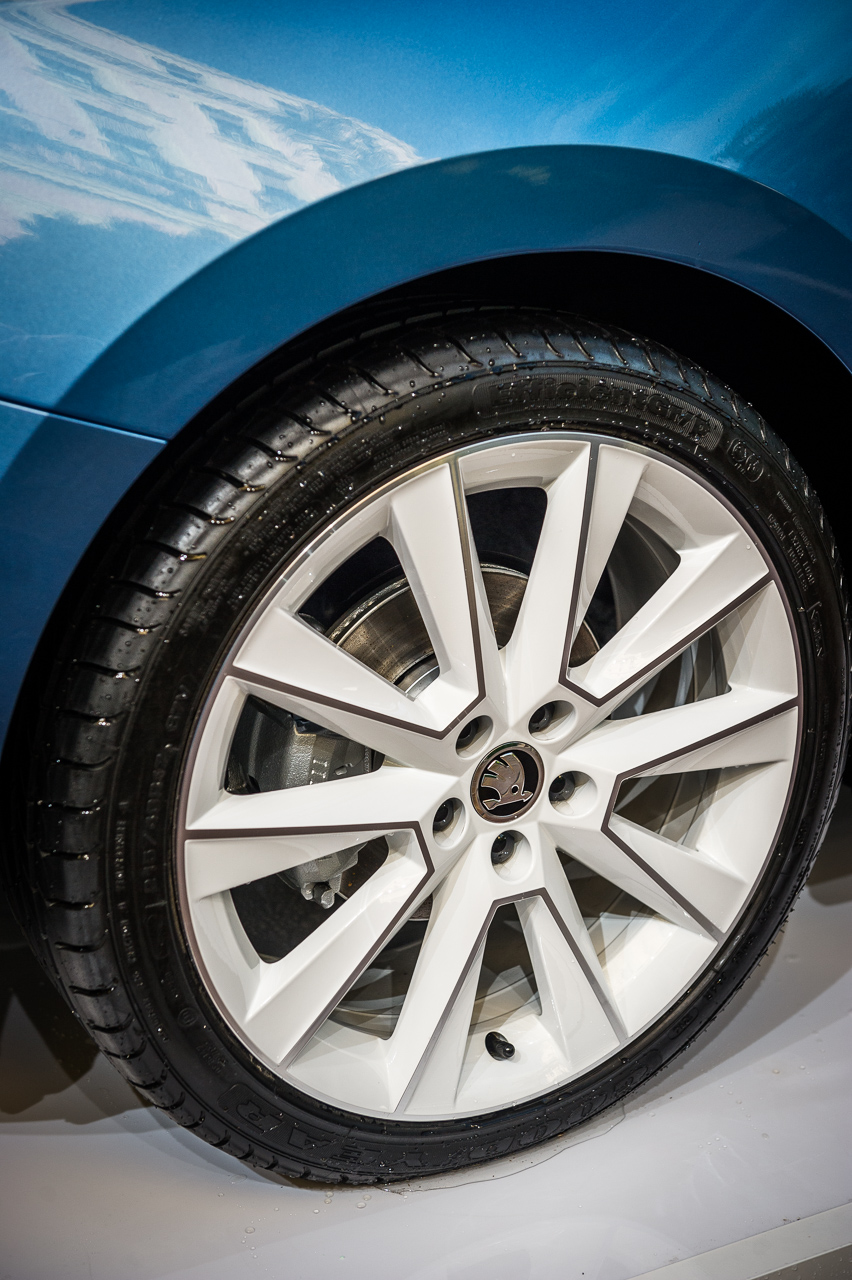 Autotest Skoda Fabia Combi 1.2 TSI 90 pk, het nieuwe ruimtewonder in een leuke verpakking.