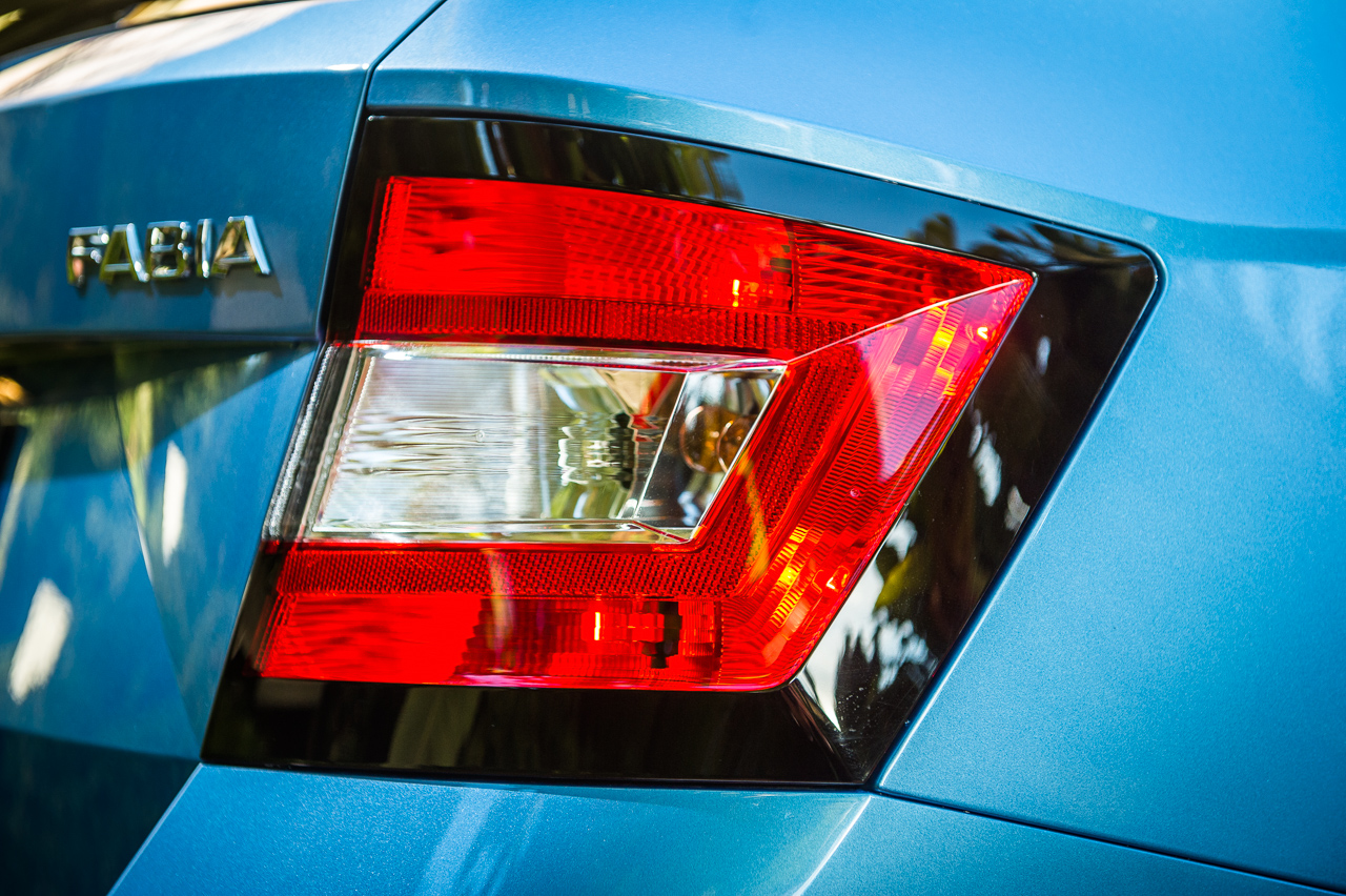 Autotest Skoda Fabia Combi 1.2 TSI 90 pk, het nieuwe ruimtewonder in een leuke verpakking.