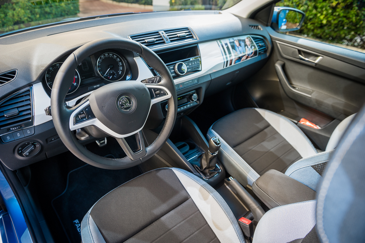 Autotest Skoda Fabia Combi 1.2 TSI 90 pk, het nieuwe ruimtewonder in een leuke verpakking.