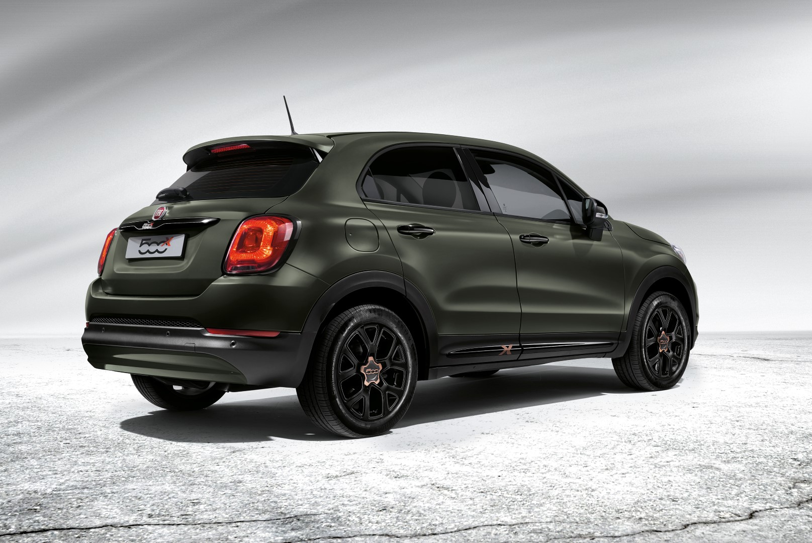Fiat levert de Tipo en 500X binnenkort ook als S-Design. Een nieuwe uitvoering, die de autos een sportievere, maar stijlvolle uitstraling moet geven.